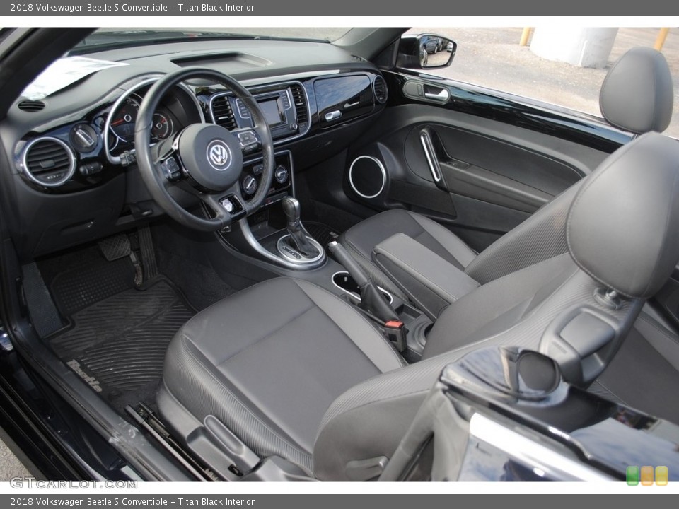 Titan Black Interior Photo for the 2018 Volkswagen Beetle S Convertible #140411064