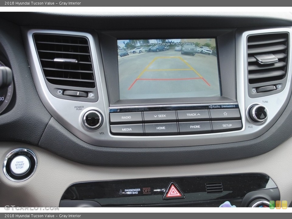 Gray Interior Controls for the 2018 Hyundai Tucson Value #140411520