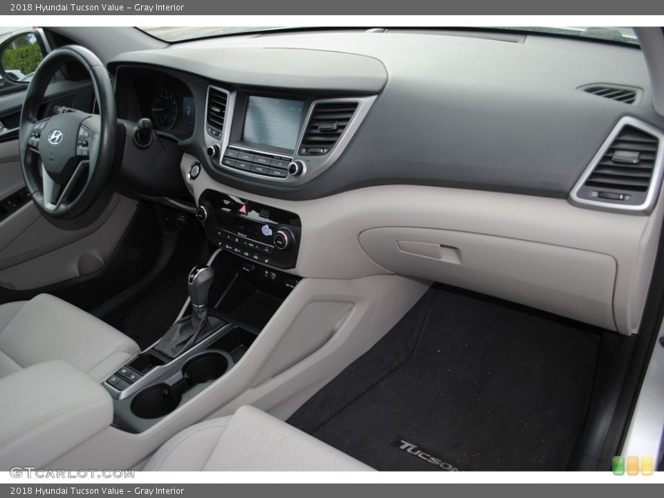 Gray Interior Dashboard for the 2018 Hyundai Tucson Value #140411538