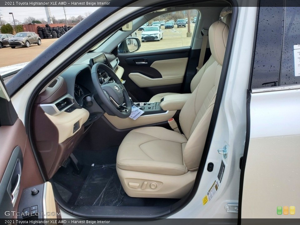 Harvest Beige Interior Photo for the 2021 Toyota Highlander XLE AWD #140425068