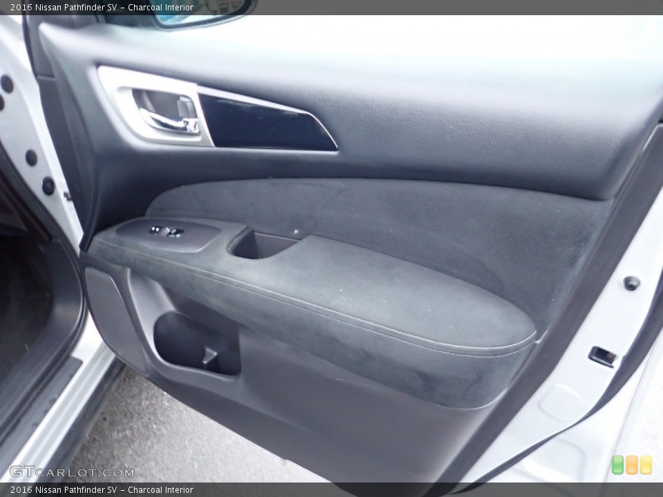 Charcoal Interior Door Panel for the 2016 Nissan Pathfinder SV #140433037