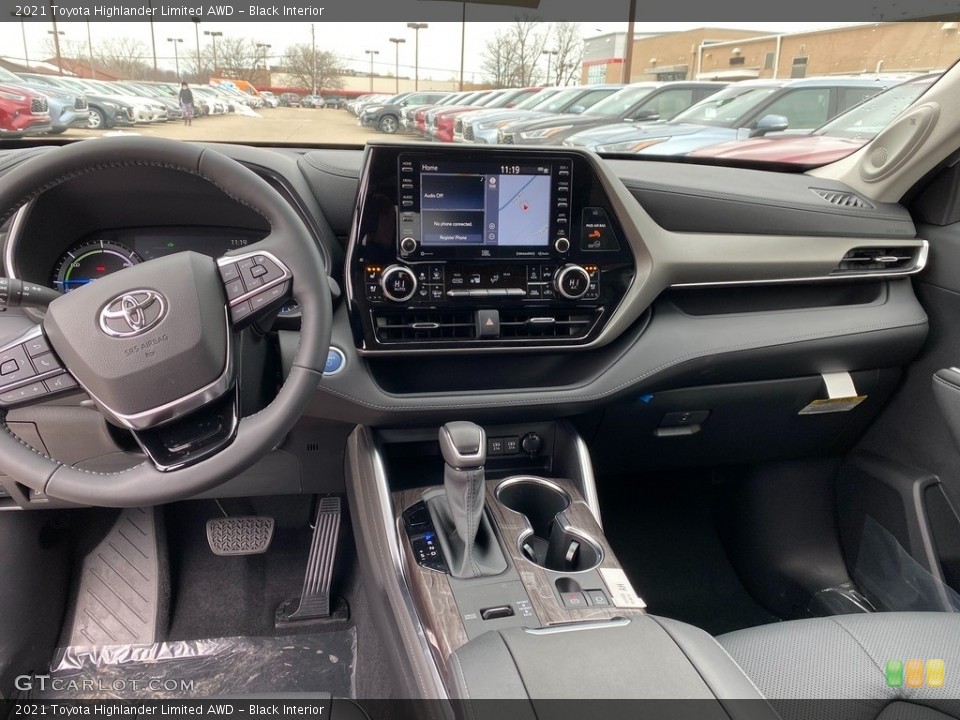 Black Interior Dashboard for the 2021 Toyota Highlander Limited AWD #140439164