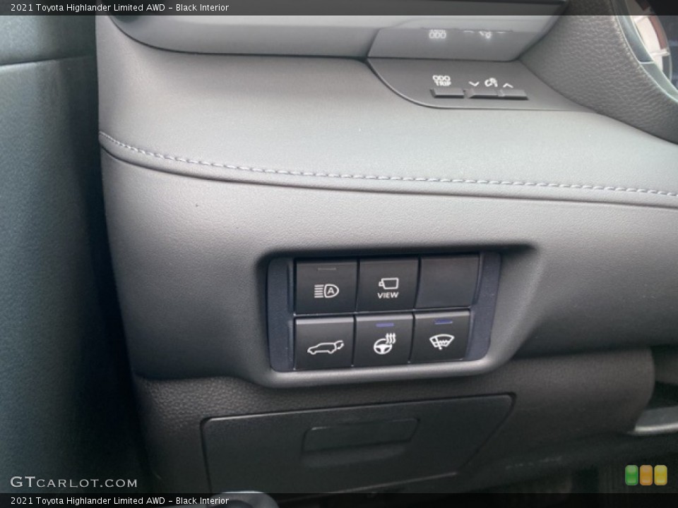 Black Interior Controls for the 2021 Toyota Highlander Limited AWD #140457640