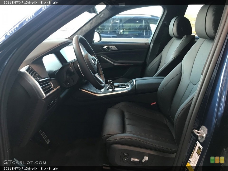 Black Interior Front Seat for the 2021 BMW X7 xDrive40i #140461933