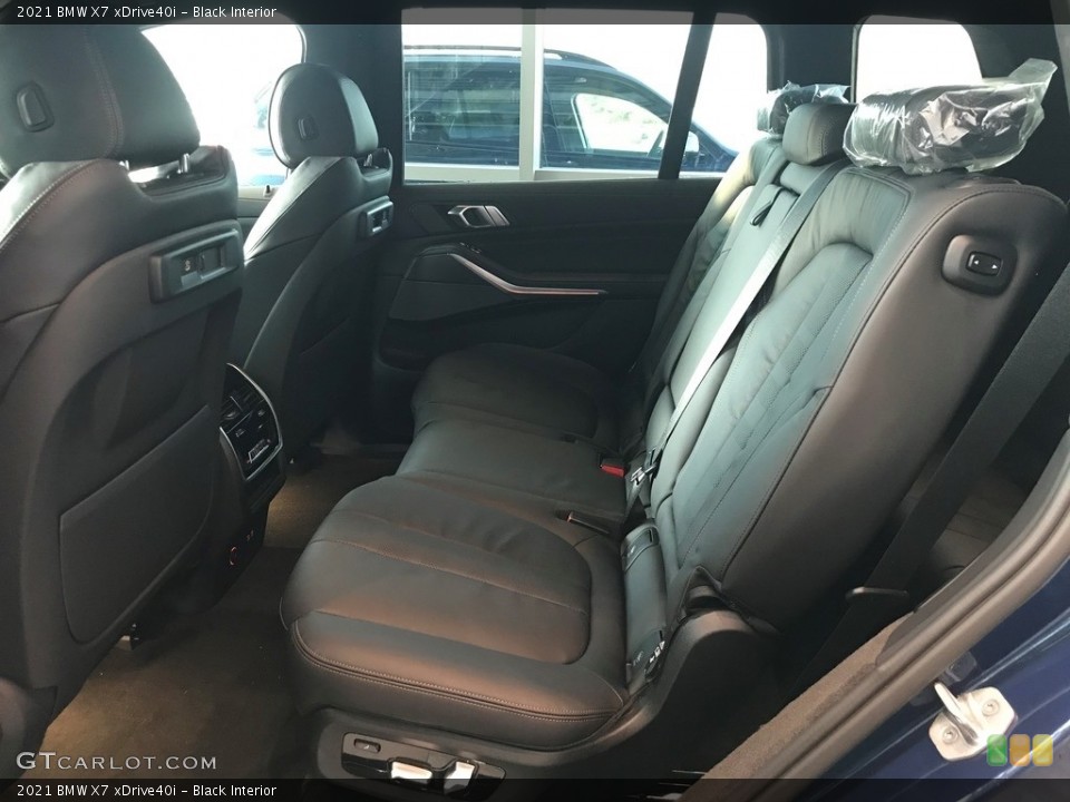 Black Interior Rear Seat for the 2021 BMW X7 xDrive40i #140461954