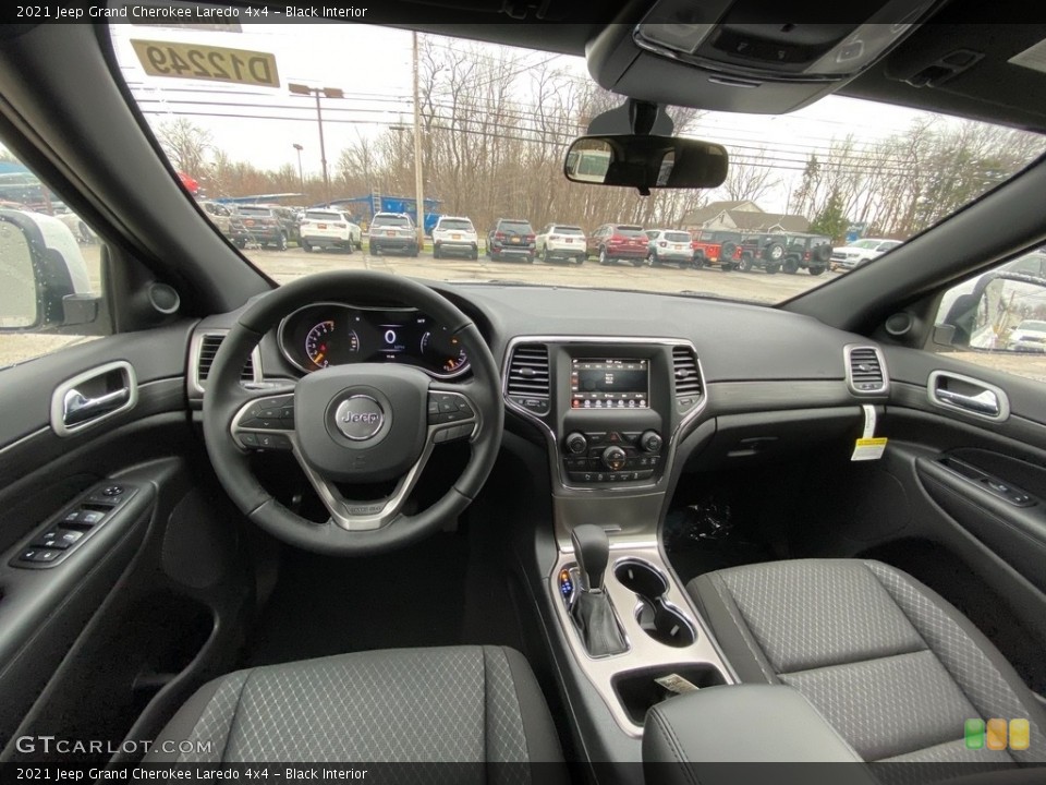 Black Interior Photo for the 2021 Jeep Grand Cherokee Laredo 4x4 #140508739