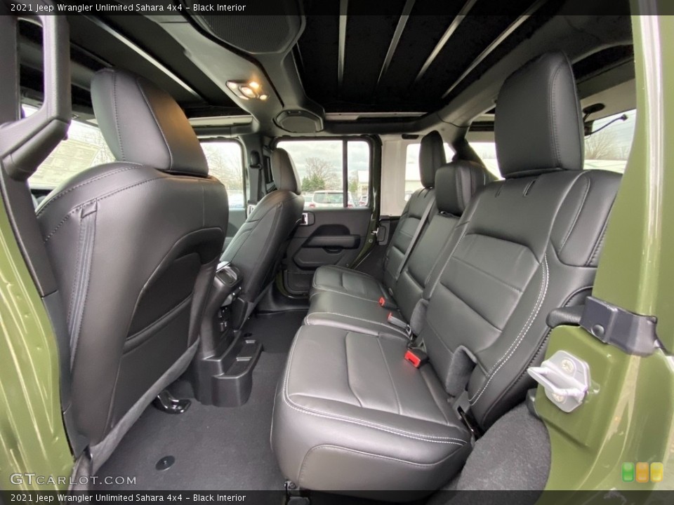 Black Interior Rear Seat for the 2021 Jeep Wrangler Unlimited Sahara 4x4 #140510395