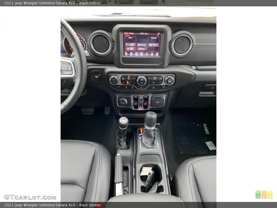 Black Interior Controls for the 2021 Jeep Wrangler Unlimited Sahara 4x4 #140510447