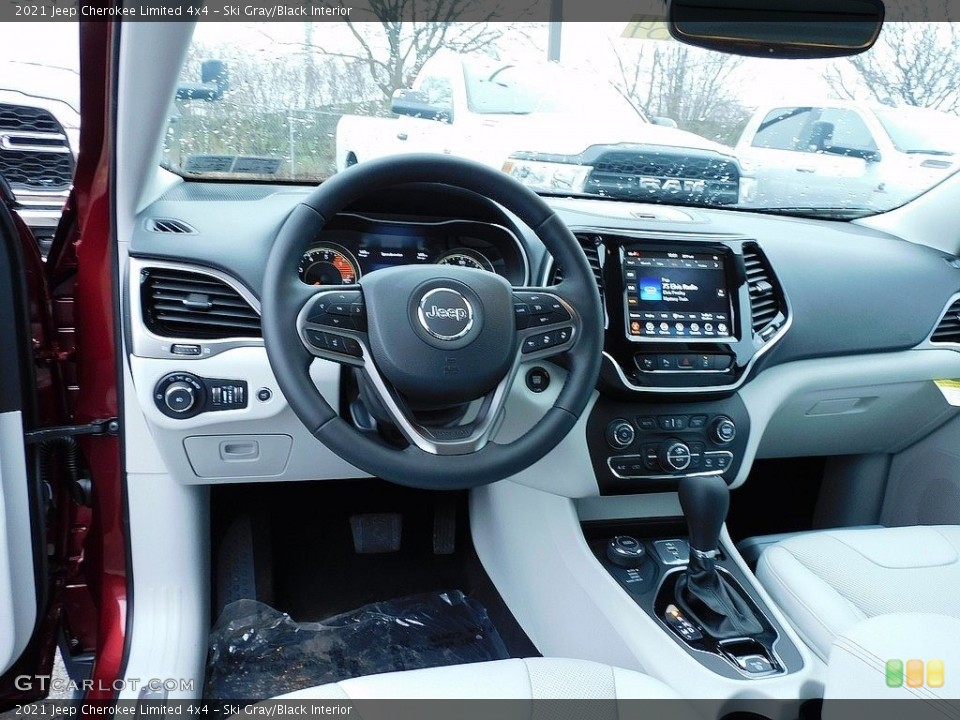Ski Gray/Black Interior Dashboard for the 2021 Jeep Cherokee Limited 4x4 #140514527