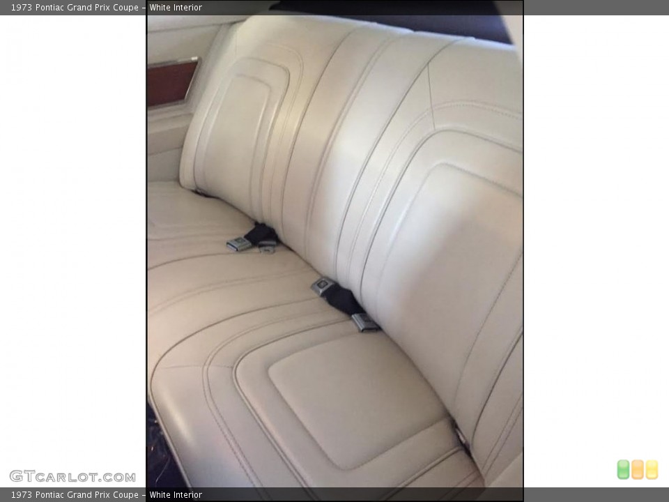 White Interior Rear Seat for the 1973 Pontiac Grand Prix Coupe #140515531