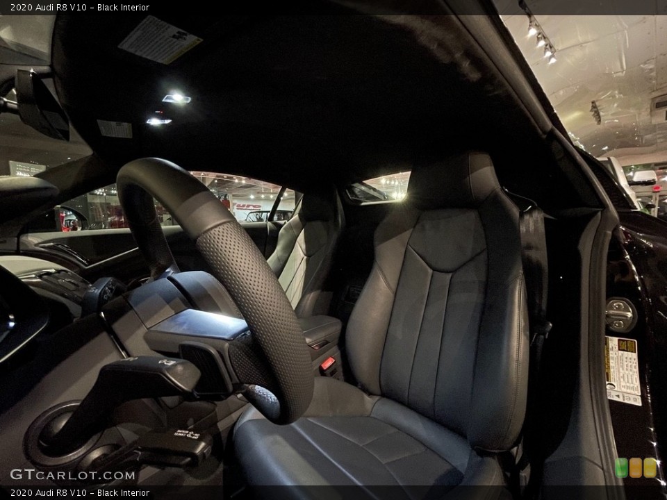 Black Interior Front Seat for the 2020 Audi R8 V10 #140517463