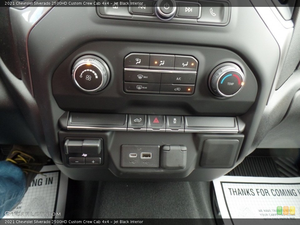 Jet Black Interior Controls for the 2021 Chevrolet Silverado 2500HD Custom Crew Cab 4x4 #140528917