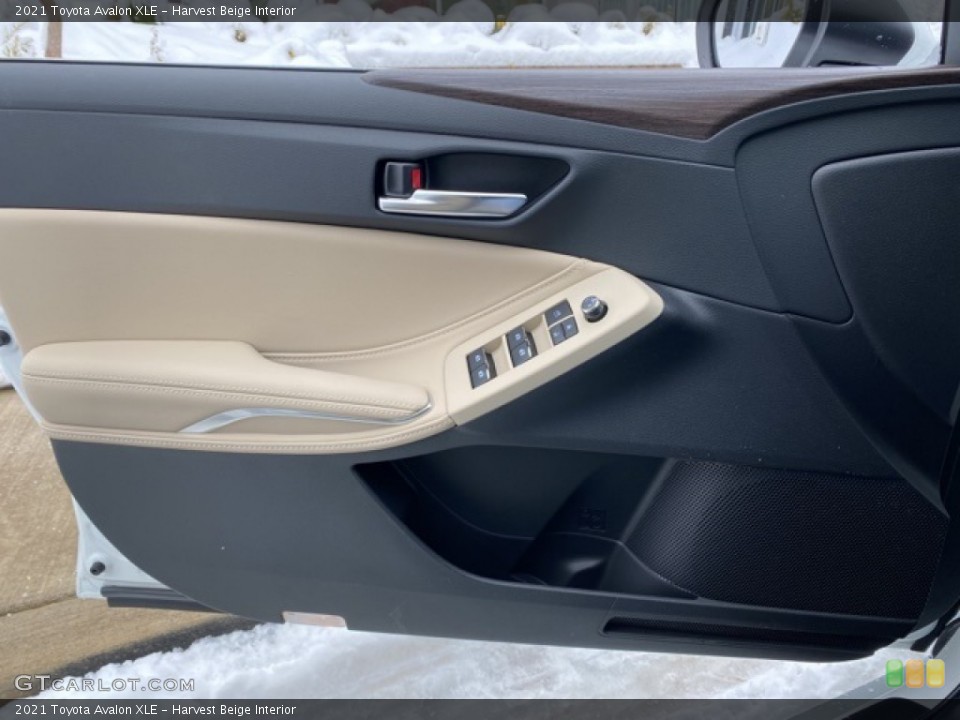 Harvest Beige Interior Door Panel for the 2021 Toyota Avalon XLE #140539653