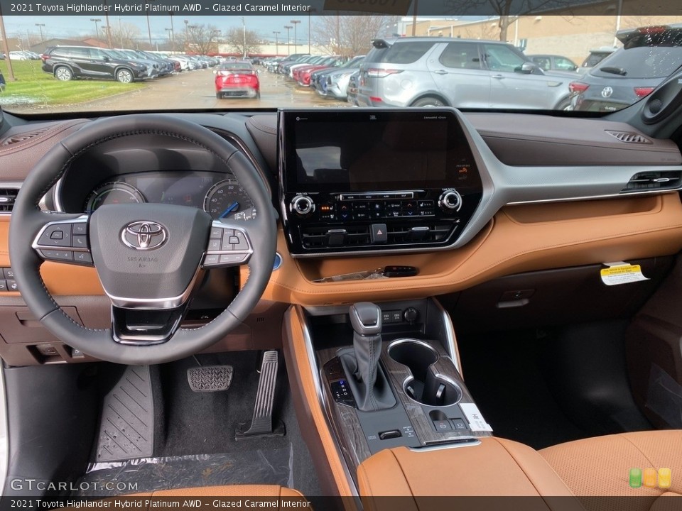 Glazed Caramel Interior Dashboard for the 2021 Toyota Highlander Hybrid Platinum AWD #140539797