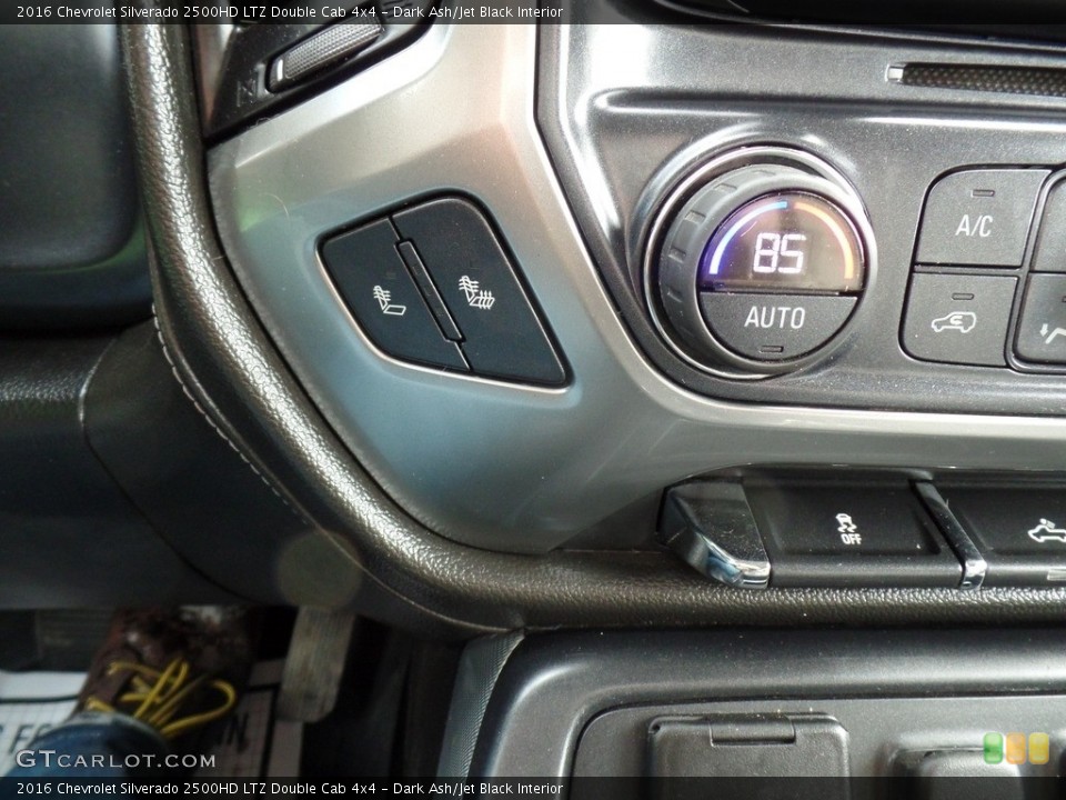Dark Ash/Jet Black Interior Controls for the 2016 Chevrolet Silverado 2500HD LTZ Double Cab 4x4 #140557918