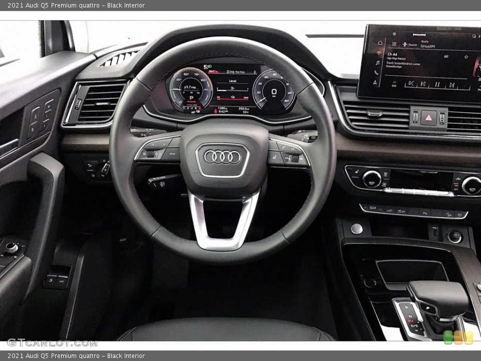 Black Interior Steering Wheel for the 2021 Audi Q5 Premium quattro #140561017
