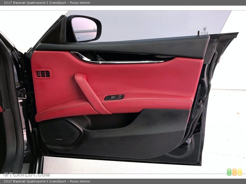 Rosso Interior Door Panel for the 2017 Maserati Quattroporte S GrandSport #140575884