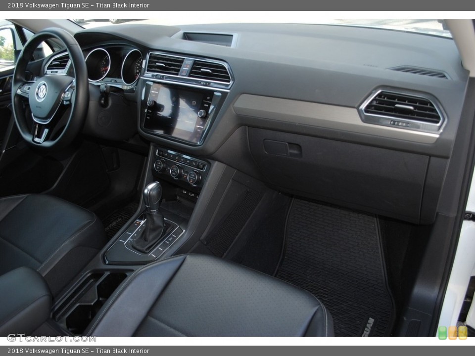 Titan Black Interior Dashboard for the 2018 Volkswagen Tiguan SE #140587908