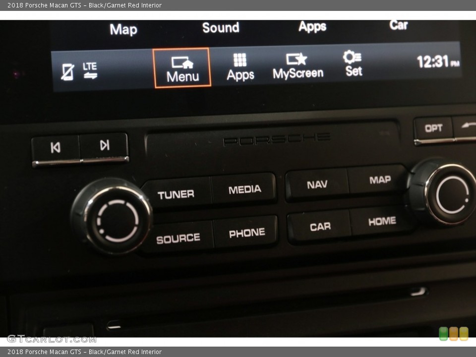 Black/Garnet Red Interior Controls for the 2018 Porsche Macan GTS #140591403