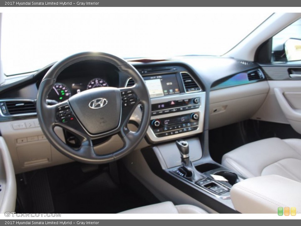 Gray Interior Photo for the 2017 Hyundai Sonata Limited Hybrid #140594220