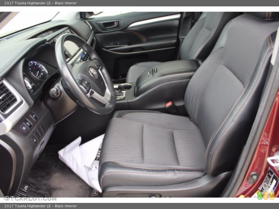 Black Interior Photo for the 2017 Toyota Highlander LE #140600380