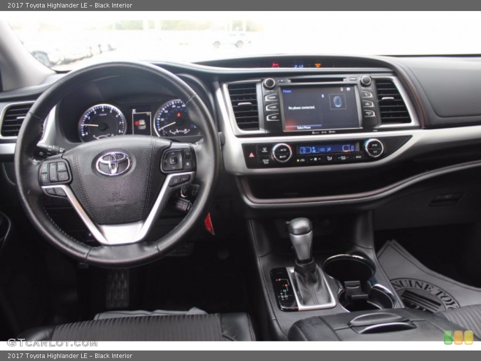 Black Interior Dashboard for the 2017 Toyota Highlander LE #140600581