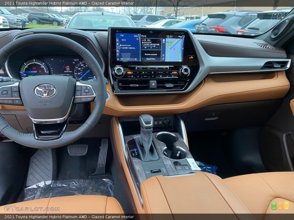 Glazed Caramel Interior Photo for the 2021 Toyota Highlander Hybrid Platinum AWD #140601148