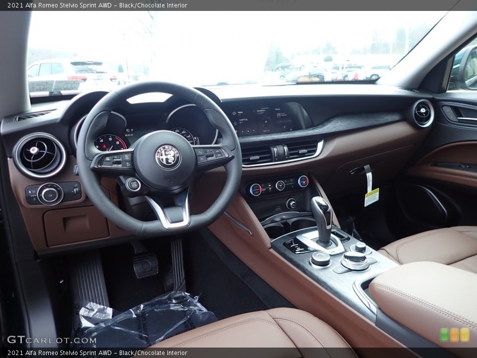 Black/Chocolate Interior Photo for the 2021 Alfa Romeo Stelvio Sprint AWD #140624891