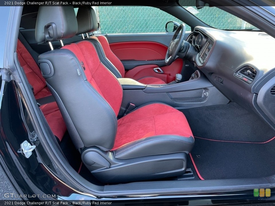 Black/Ruby Red Interior Front Seat for the 2021 Dodge Challenger R/T Scat Pack #140626889