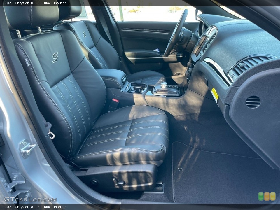 Black Interior Front Seat for the 2021 Chrysler 300 S #140627596
