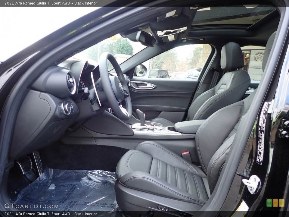 Black Interior Front Seat for the 2021 Alfa Romeo Giulia TI Sport AWD #140628239