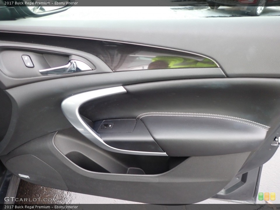 Ebony Interior Door Panel for the 2017 Buick Regal Premium #140630846