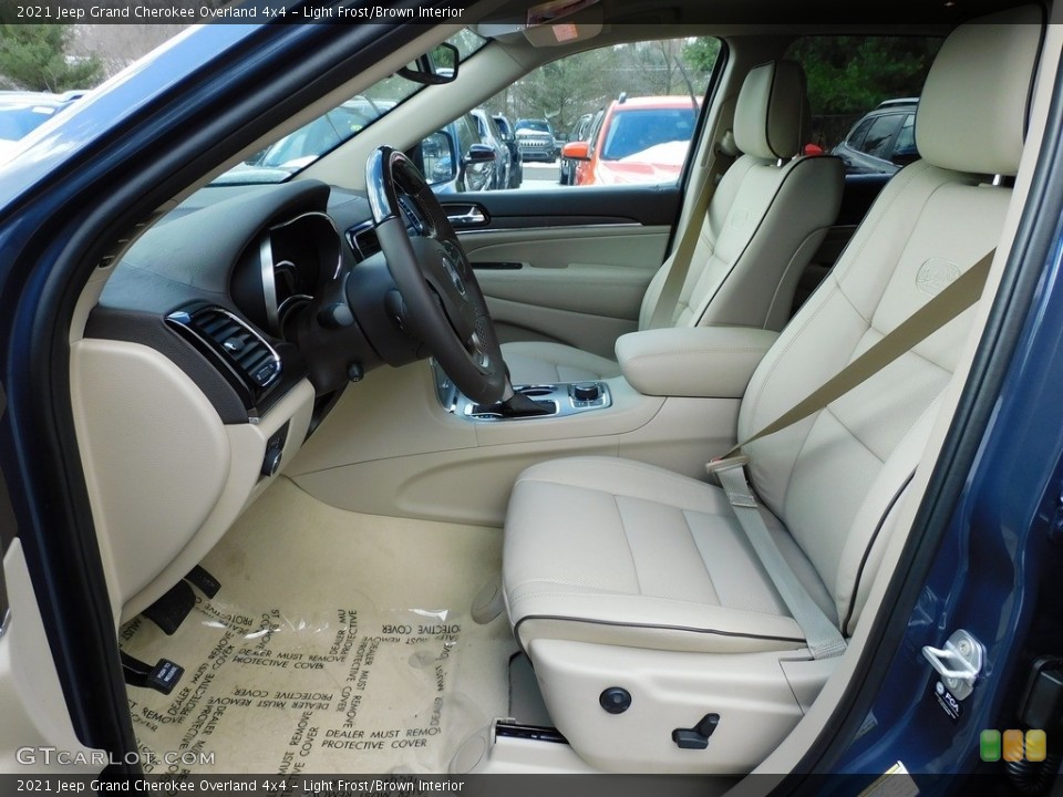 Light Frost/Brown Interior Photo for the 2021 Jeep Grand Cherokee Overland 4x4 #140640212