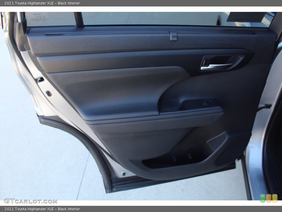 Black Interior Door Panel for the 2021 Toyota Highlander XLE #140641841