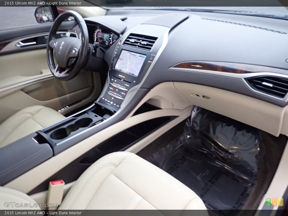 Light Dune Interior Photo for the 2015 Lincoln MKZ AWD #140655415