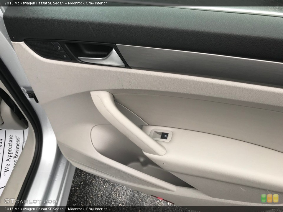 Moonrock Gray Interior Door Panel for the 2015 Volkswagen Passat SE Sedan #140677140