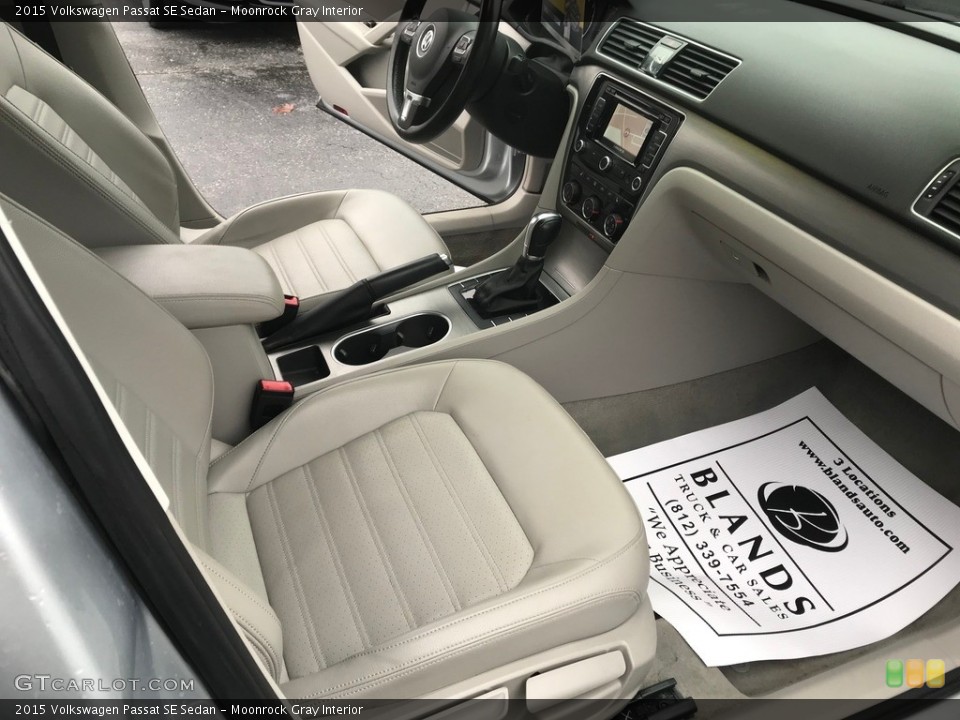 Moonrock Gray Interior Front Seat for the 2015 Volkswagen Passat SE Sedan #140677167