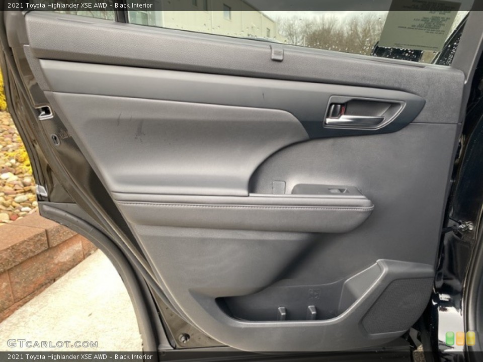 Black Interior Door Panel for the 2021 Toyota Highlander XSE AWD #140703299