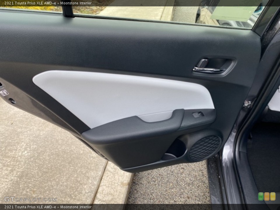 Moonstone Interior Door Panel for the 2021 Toyota Prius XLE AWD-e #140706155