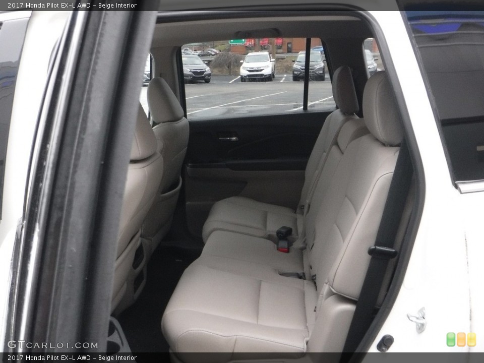 Beige Interior Rear Seat for the 2017 Honda Pilot EX-L AWD #140713421