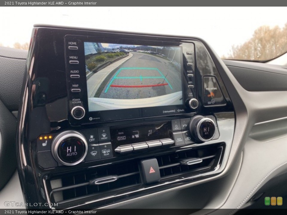 Graphite Interior Controls for the 2021 Toyota Highlander XLE AWD #140721324