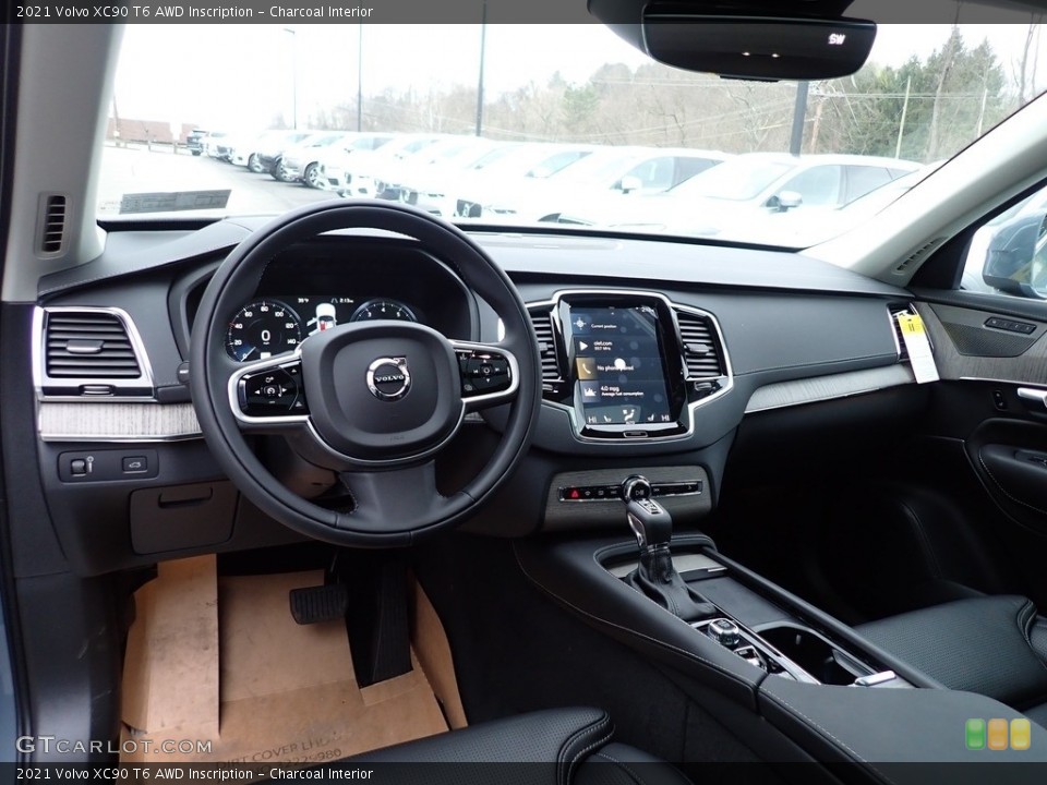 Charcoal Interior Dashboard for the 2021 Volvo XC90 T6 AWD Inscription #140731217