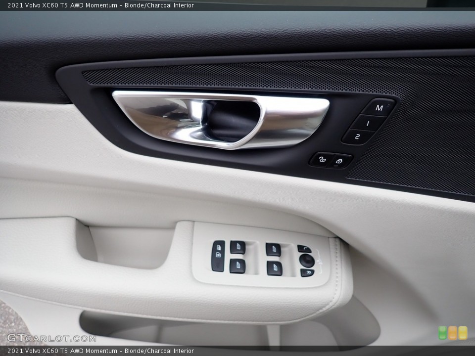Blonde/Charcoal Interior Door Panel for the 2021 Volvo XC60 T5 AWD Momentum #140731955