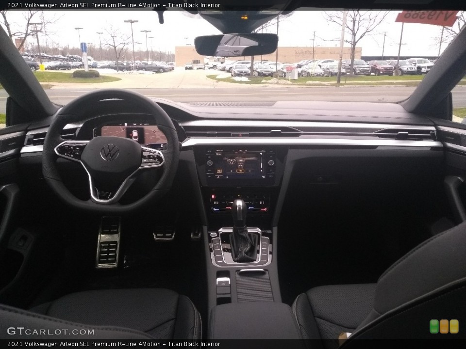 Titan Black Interior Dashboard for the 2021 Volkswagen Arteon SEL Premium R-Line 4Motion #140732108