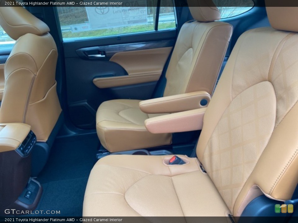 Glazed Caramel Interior Rear Seat for the 2021 Toyota Highlander Platinum AWD #140737769