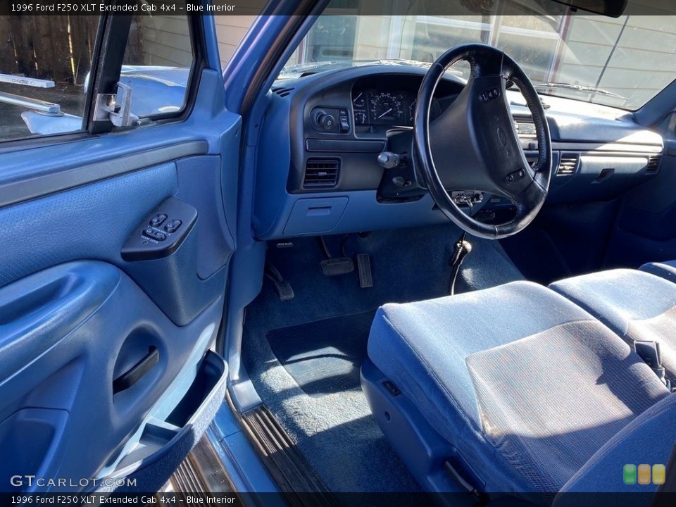 Blue Interior Photo for the 1996 Ford F250 XLT Extended Cab 4x4 #140740198