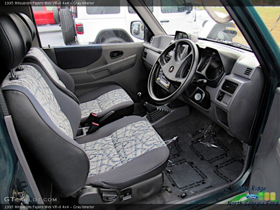 Gray Interior Dashboard for the 1995 Mitsubishi Pajero Mini VR-II 4x4 #140768110