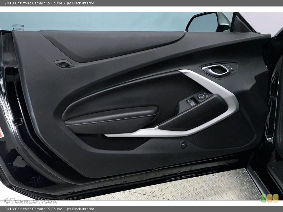 Jet Black Interior Door Panel for the 2018 Chevrolet Camaro SS Coupe #140790368