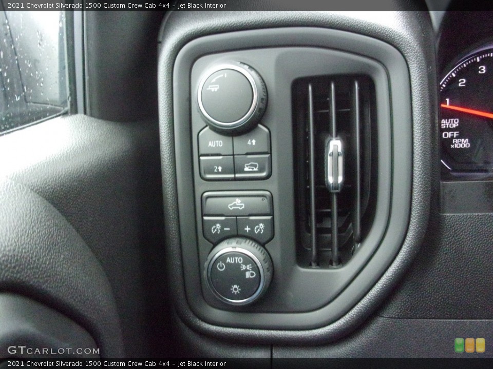 Jet Black Interior Controls for the 2021 Chevrolet Silverado 1500 Custom Crew Cab 4x4 #140807927