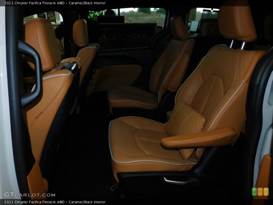 Caramel/Black Interior Rear Seat for the 2021 Chrysler Pacifica Pinnacle AWD #140808395